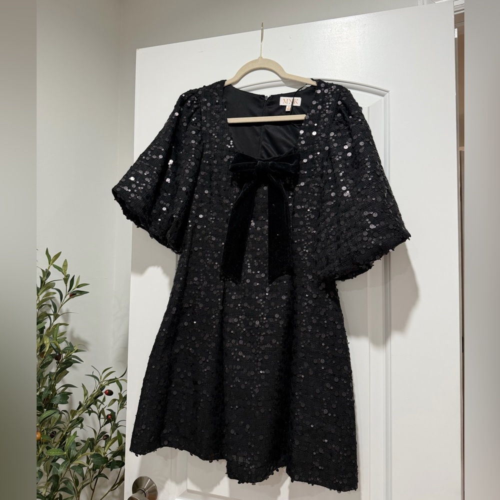 Elegant Black Sequin Dress